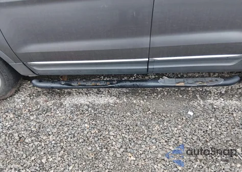 2013 Ford Explorer Xlt z USA, uszkodzony, nr VIN 1FM5K8D84DGA05967